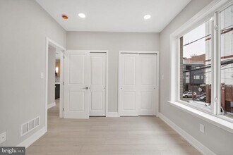 1111 S 24th St in Philadelphia, PA - Foto de edificio - Building Photo