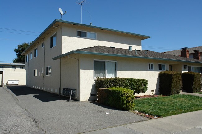 3151 Impala Dr in San Jose, CA - Building Photo - Building Photo