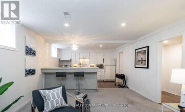 30 Morningside Ave in Toronto, ON - Building Photo - Building Photo