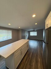 4477 Hilltop Dr in San Diego, CA - Building Photo - Building Photo