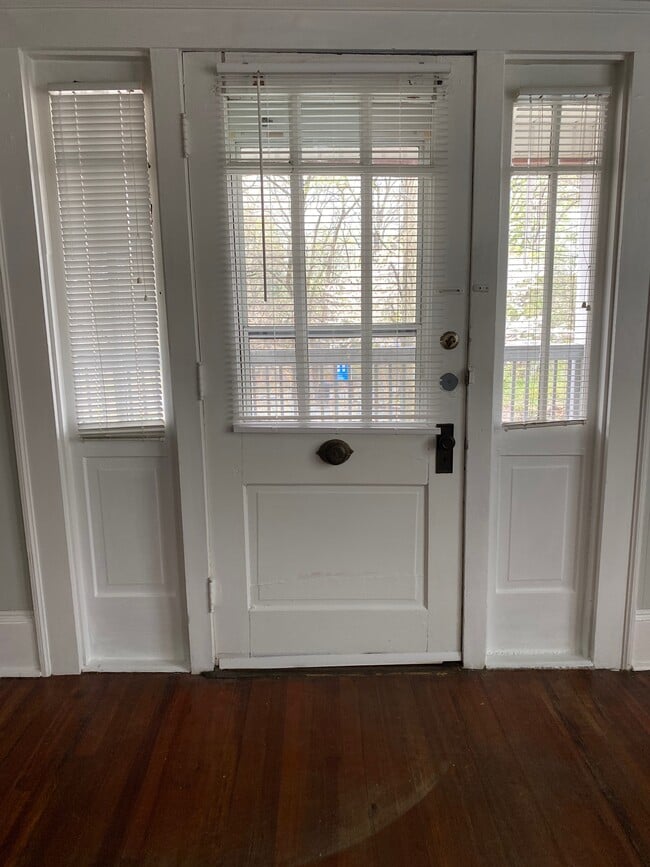 220 W End Blvd, Unit 220