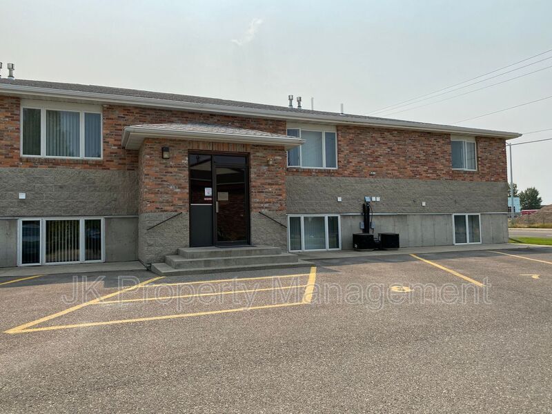 1612 Sand Ct in Great Falls, MT - Building Photo