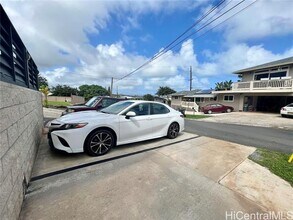 1279 Manulani St in Kailua, HI - Foto de edificio - Building Photo