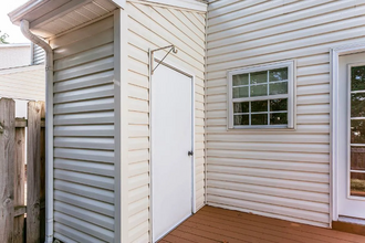 637 Stonewall Dr in Harrisonburg, VA - Building Photo - Building Photo