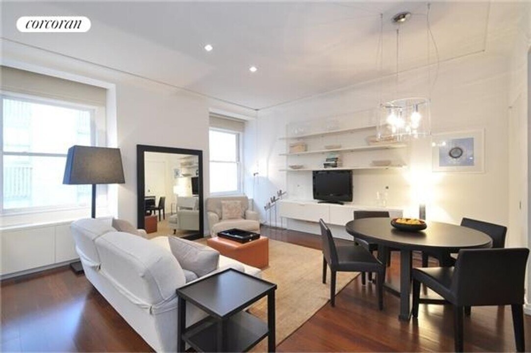 55 Wall St in New York, NY - Building Photo