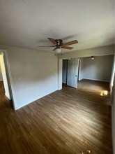 134 Huisache St in Lake Jackson, TX - Foto de edificio - Building Photo