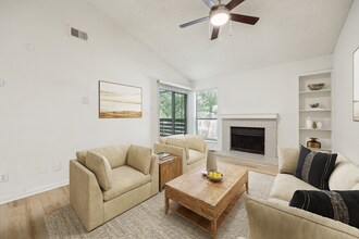 Falltree Apartments in Mesquite, TX - Building Photo - Building Photo