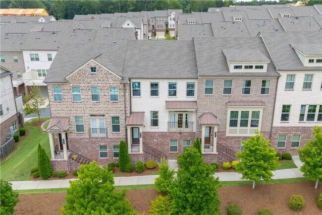 property at 416 Montclair Ct