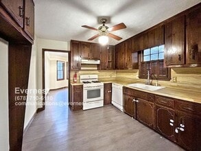 316 Scarlett Ln in Woodstock, GA - Building Photo - Building Photo