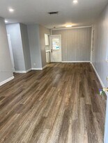 130 NE 171st Terrace in Miami, FL - Building Photo