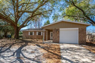 1060 Stokes St in Jacksonville, FL - Building Photo - Building Photo