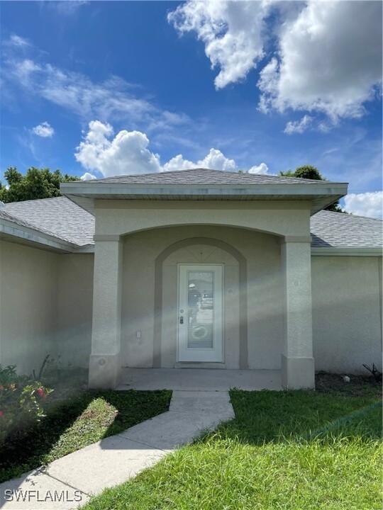 1428 SW 29th St in Cape Coral, FL - Building Photo