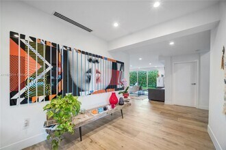 79 Shore Dr W in Miami, FL - Foto de edificio - Building Photo