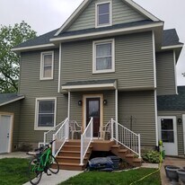 1533 Elm St, Unit 1535 Elm St Grinnell in Grinnell, IA - Building Photo