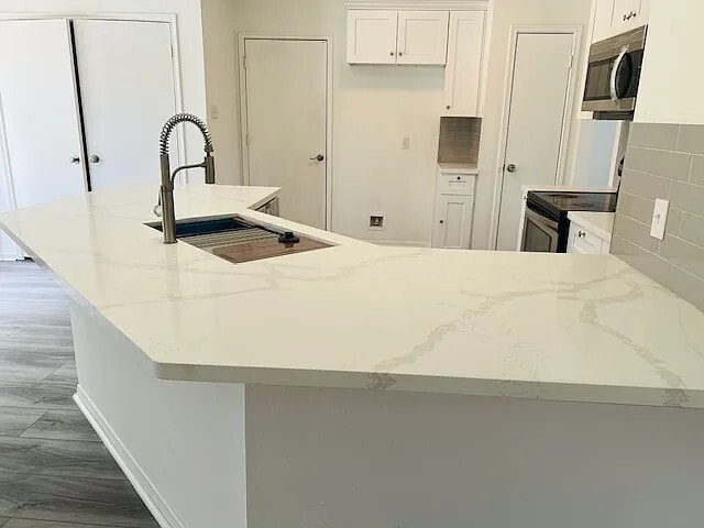 property at 17627 Glenwolf Dr