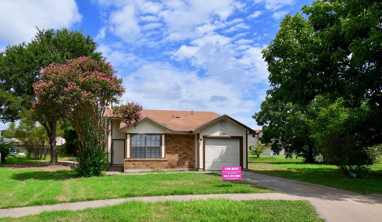 2505 Magnum Cir in Killeen, TX - Building Photo