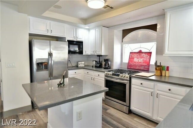 850 Trout Stream Ct in Henderson, NV - Building Photo - Building Photo