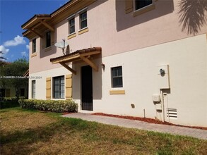 4711 Cypress Street in Coconut Creek, FL - Building Photo - Building Photo