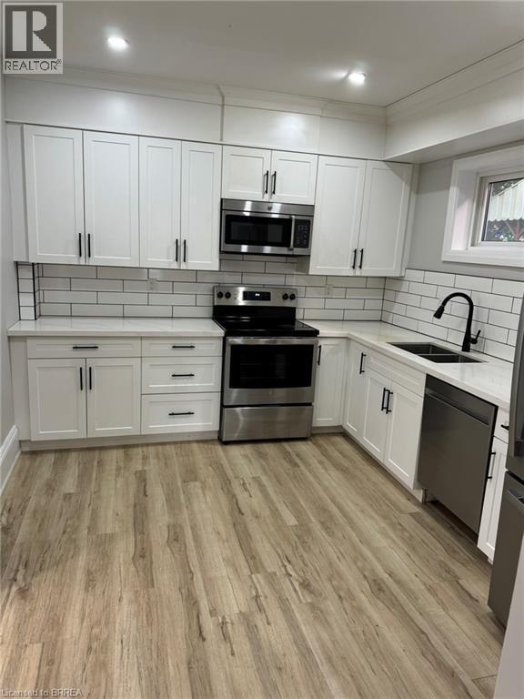 266 Dalhousie St in Brantford, ON - Building Photo - Building Photo