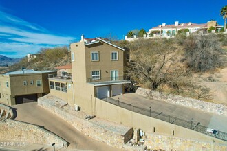 1625 Camino Bello Ln in El Paso, TX - Building Photo - Building Photo