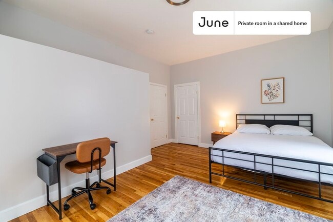 5 W Cottage St in Boston, MA - Building Photo - Building Photo