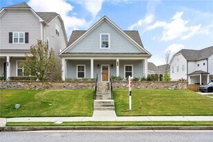 2047 Drew Dr in Atlanta, GA - Building Photo