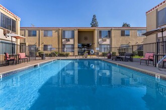 Westwood *$500 Off* in El Cajon, CA - Foto de edificio - Building Photo