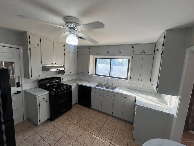 property at 3701 Henrietta Ave