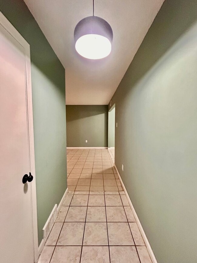 3801 Rainford Dr in Memphis, TN - Building Photo - Building Photo