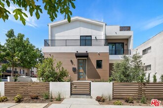 1236 N Spaulding Ave in West Hollywood, CA - Foto de edificio - Building Photo