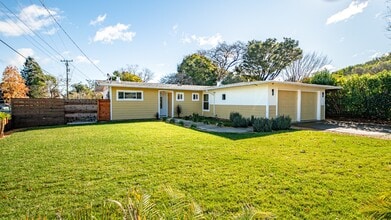 5 Ormond Ct in Novato, CA - Building Photo - Building Photo