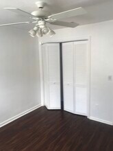 900 San Christopher Dr, Unit 906 in Dunedin, FL - Foto de edificio - Building Photo
