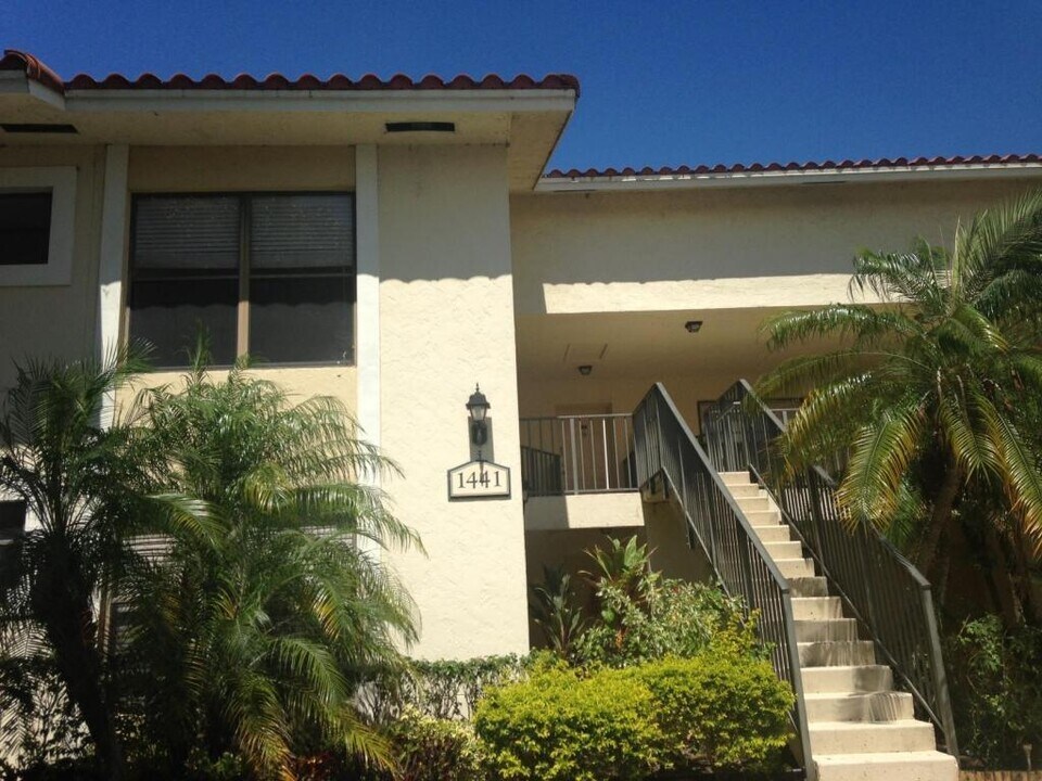 1441 Windorah Way in West Palm Beach, FL - Building Photo