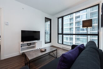 4171 Rue de la Montagne in Montréal, QC - Building Photo - Building Photo