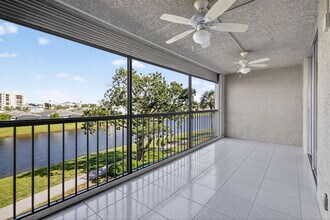 14747 Cumberland Dr in Delray Beach, FL - Building Photo - Building Photo