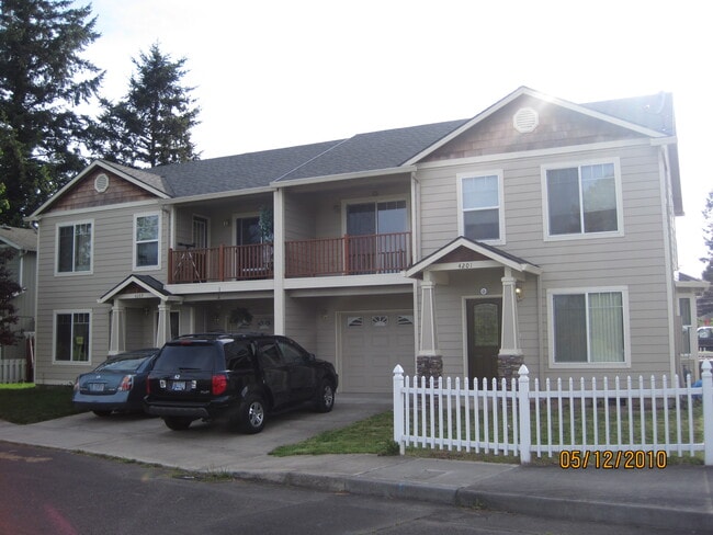 property at 4201 SE 94th Ave