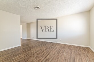 3352 Fico Ave in Las Vegas, NV - Building Photo - Building Photo