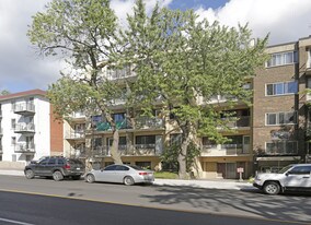 3380 Édouard-Montpetit Apartments