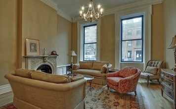 20 Monroe Pl in Brooklyn, NY - Building Photo - Interior Photo