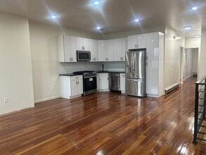 3642 Bronxwood Ave in Bronx, NY - Foto de edificio - Building Photo