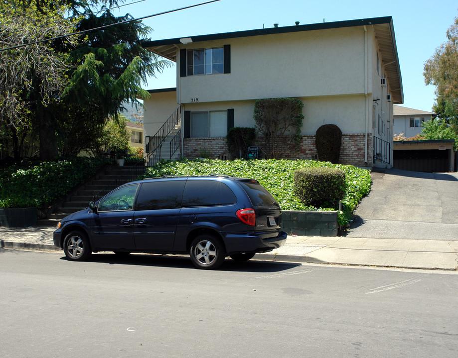 219 Rushmore Ln in Los Gatos, CA - Building Photo