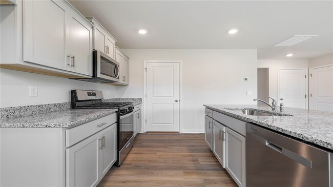 113 Cascade Ln in Seneca, SC - Building Photo - Building Photo