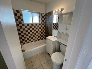 189 E 10th St-Unit -187 E. 10th St. in Beaumont, CA - Building Photo - Building Photo