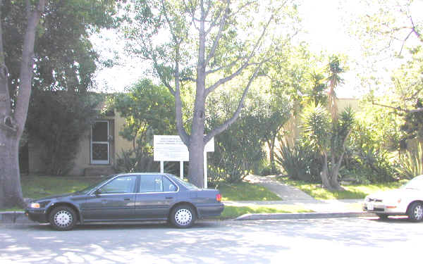 1311 Centinela Ave in Santa Monica, CA - Building Photo