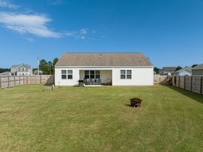 402 Saxby Wy in Holly Ridge, NC - Building Photo - Building Photo