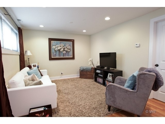 1735 W Grace St, Unit GE in Chicago, IL - Building Photo - Building Photo