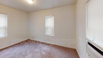 3613 Shasta Dam Blvd in Shasta Lake, CA - Foto de edificio - Building Photo