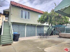 1163 N Genesee Ave in West Hollywood, CA - Building Photo - Building Photo