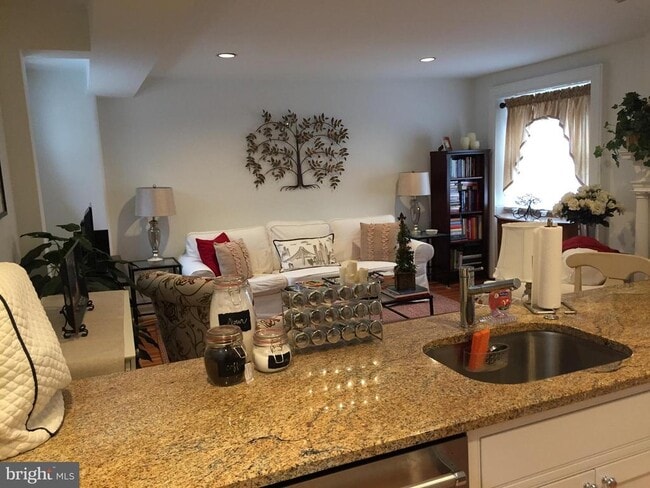 235 S 21st St in Philadelphia, PA - Building Photo - Building Photo