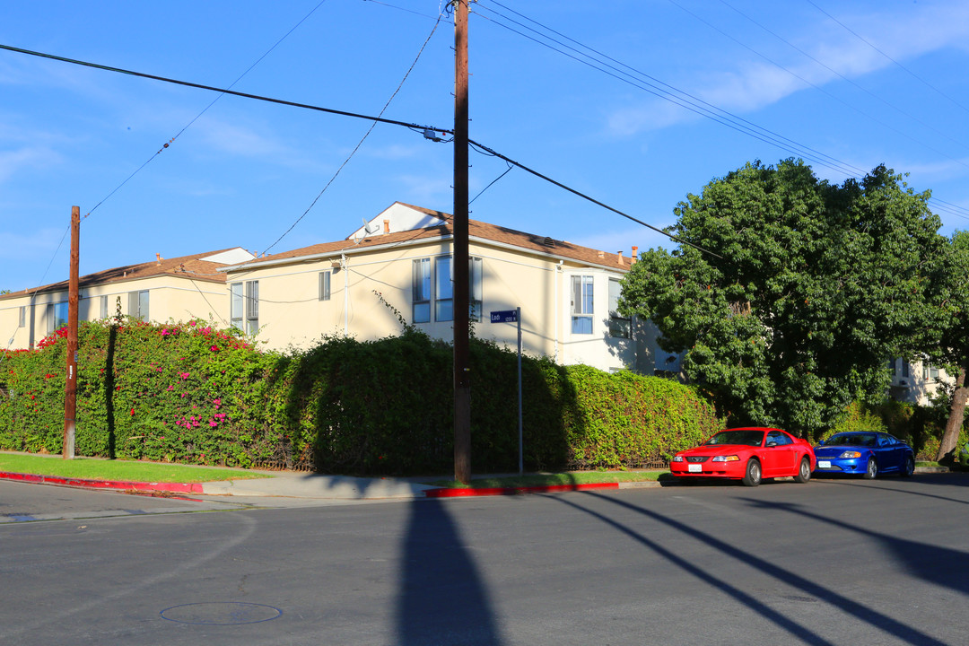 Gower Gardens in Los Angeles, CA - Building Photo